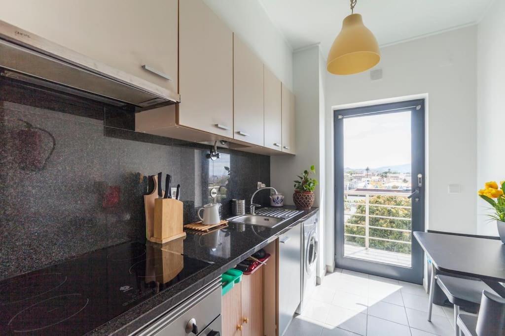 Penthouse City Center Apartment Ponta Delgada  Luaran gambar
