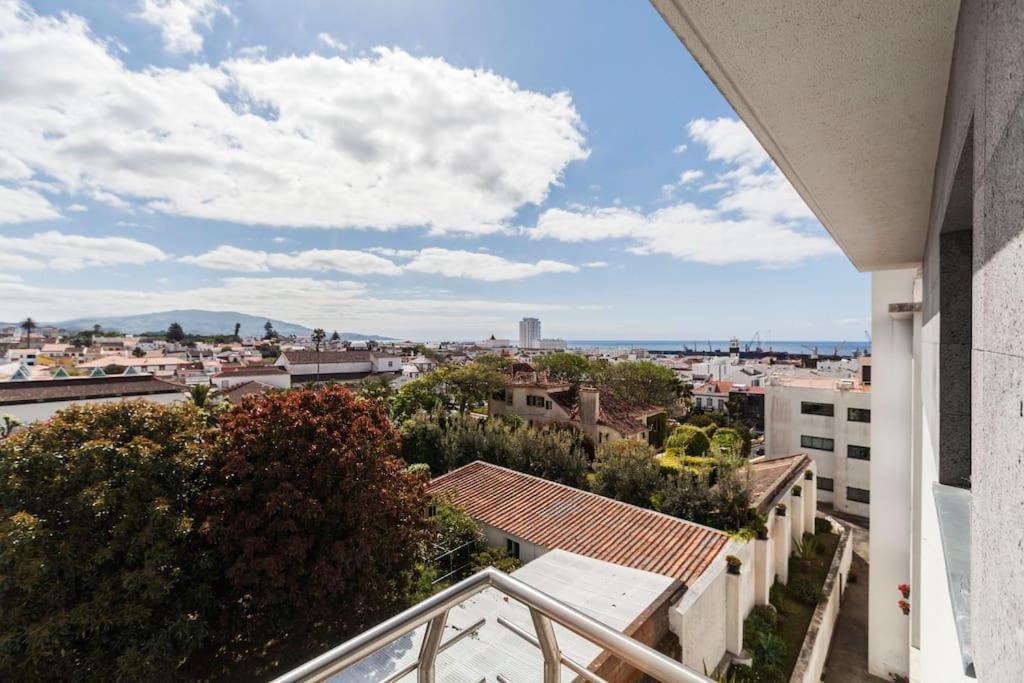 Penthouse City Center Apartment Ponta Delgada  Luaran gambar